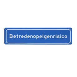 Metalen bord Betreden